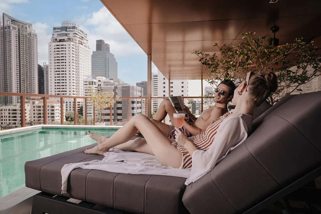 Sukhumvit vs. Riverside: How To Choose the Right Base for Your Bangkok Adventure in 2026