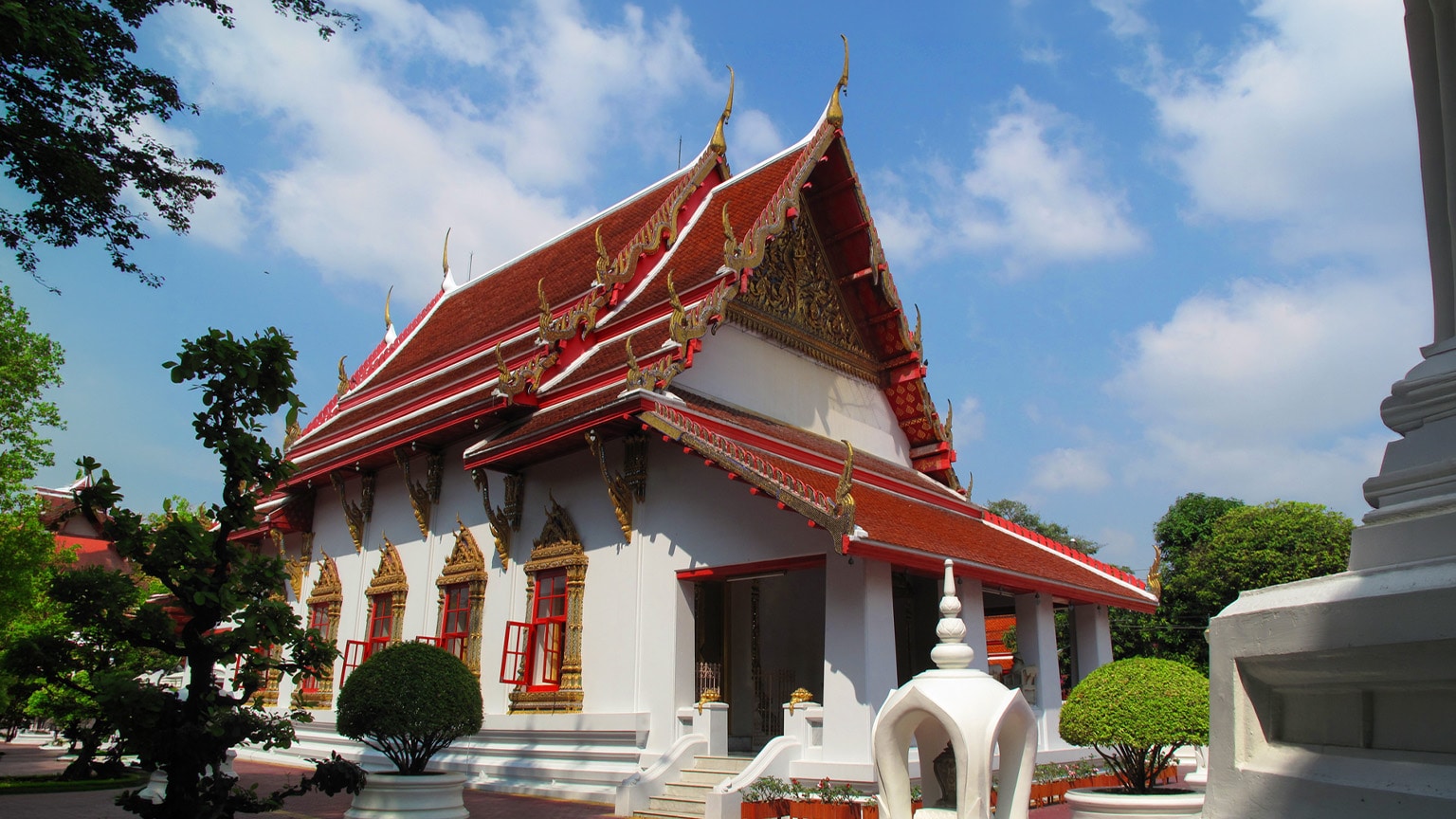 5 hidden gems around sukhumvit 11 03